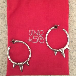 UNOde50 Silver Spike Earrings